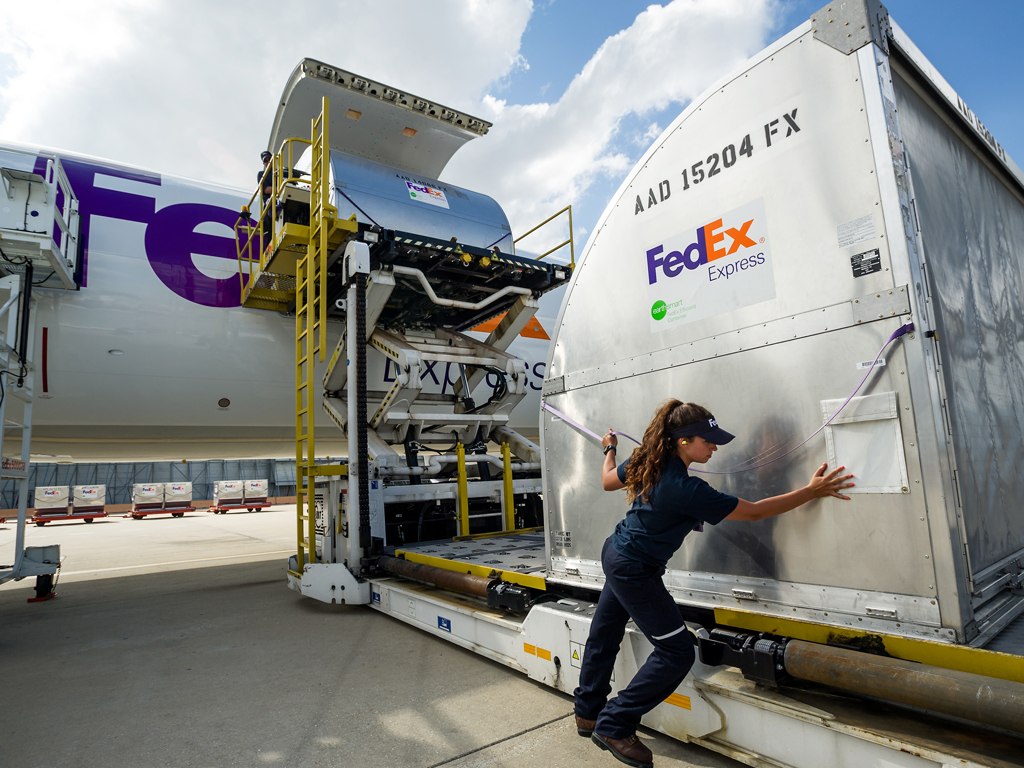 Seven more years for FedEx US postal contract ǀ Air Cargo News