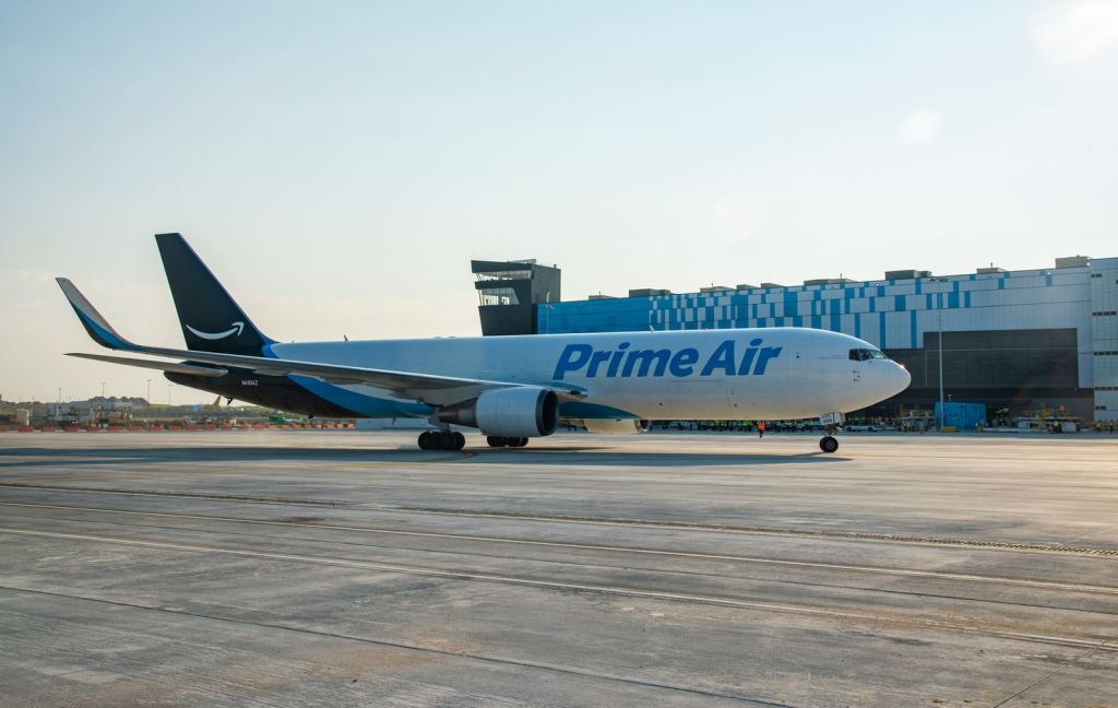 Amazon Air set to promote space on its plane to 3rd functions