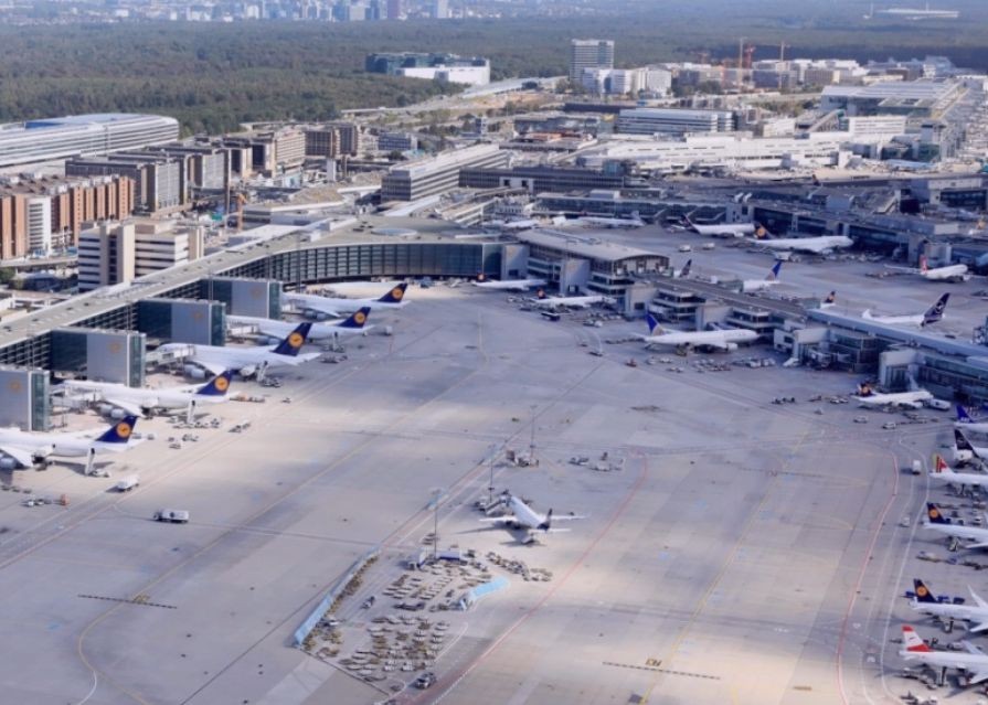 Забастовки в аэропортах Германии имеют «огромные последствия» для авиаперевозок грузов