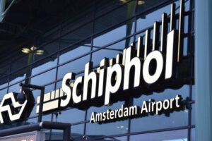 Schiphol boss resigns after latest round of flight disruption