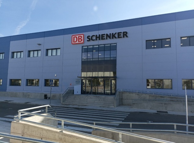 DB Schenker abre centro logístico automatizado de e-commerce na Espanha
