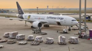 DB Schenker establishes API connection with Lufthansa Cargo