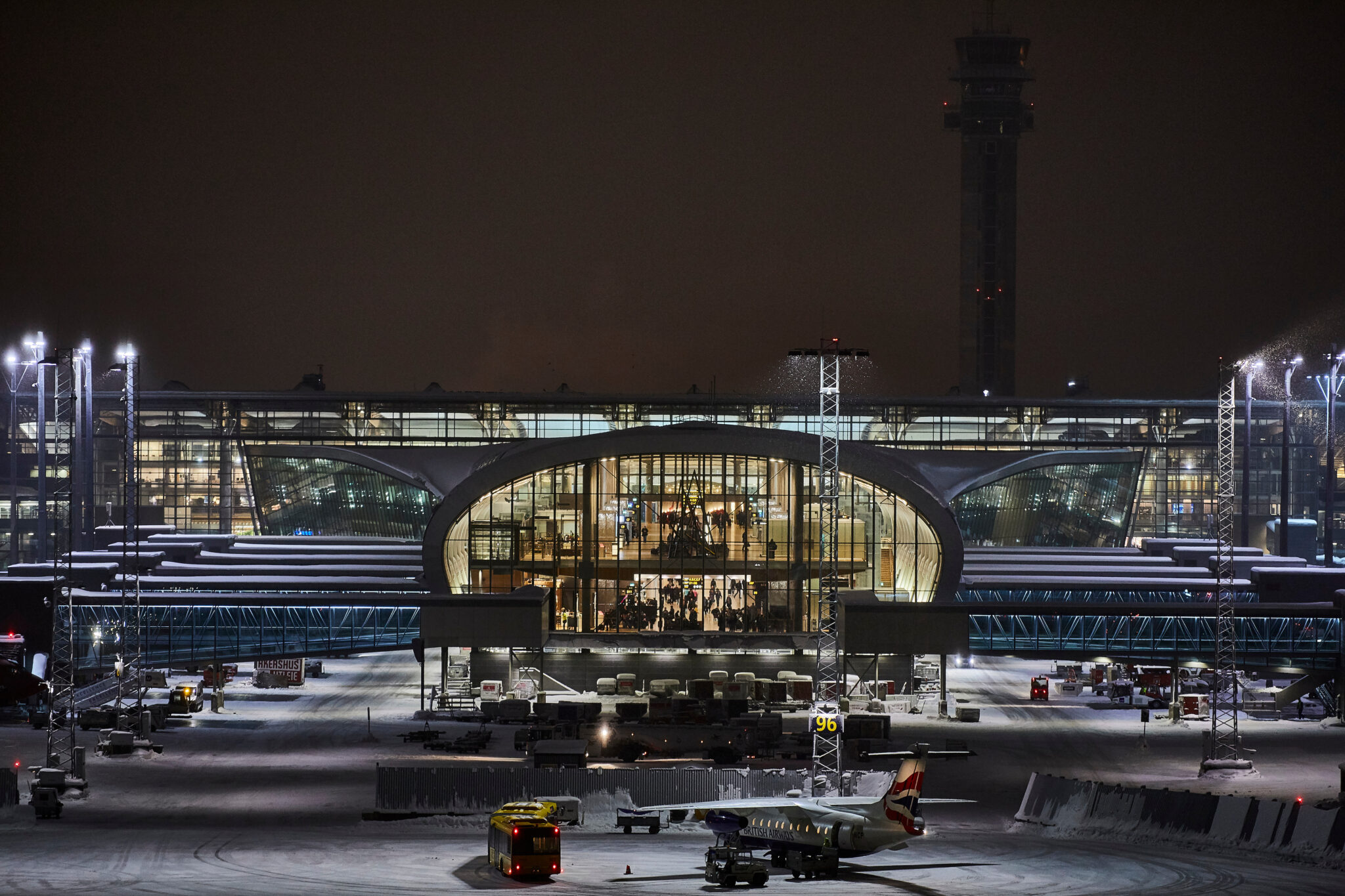 Oslo Airport at night. Photo: Avinor