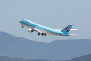 Korean Air connects with DHL through APIs